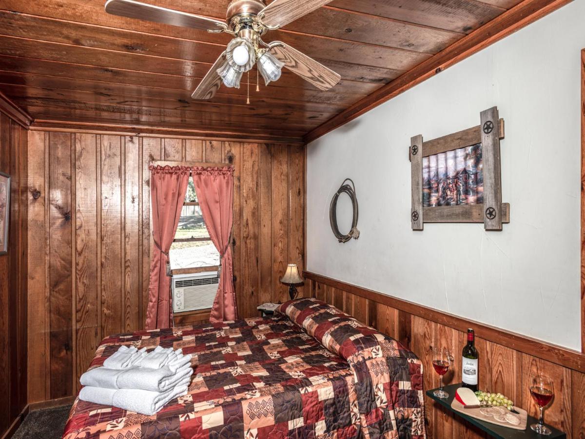 Apache Village Cabinette 15, Queen Bed, Midtown, Sleeps 2 Ruidoso Luaran gambar