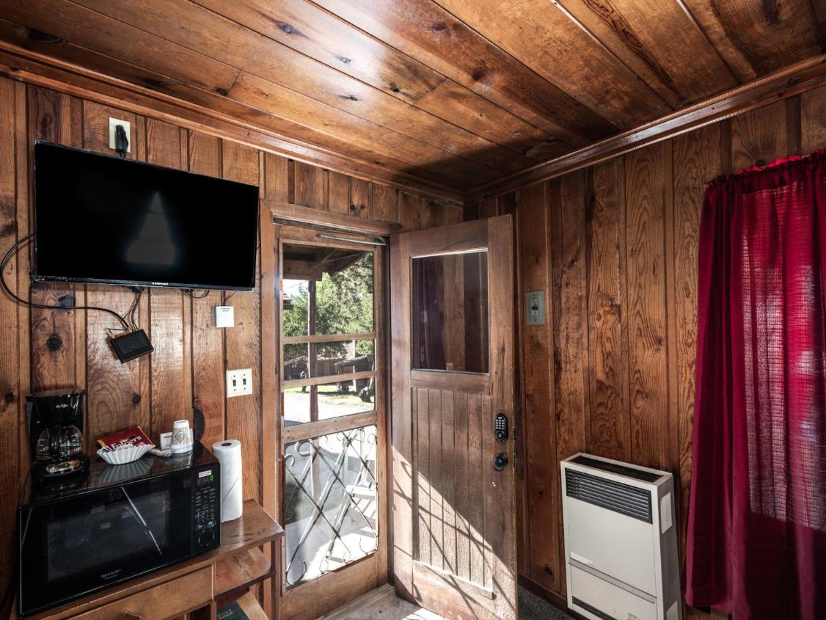 Apache Village Cabinette 15, Queen Bed, Midtown, Sleeps 2 Ruidoso Luaran gambar