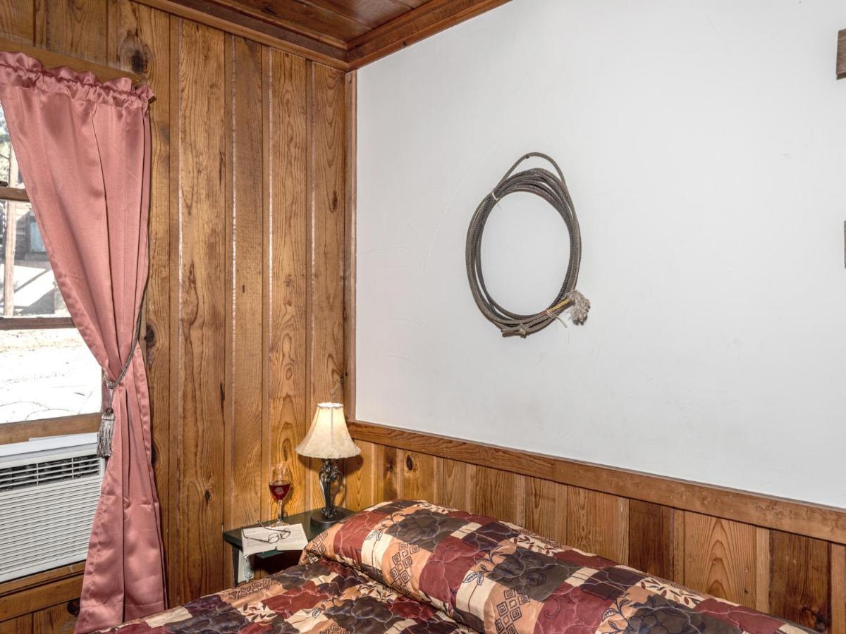 Apache Village Cabinette 15, Queen Bed, Midtown, Sleeps 2 Ruidoso Luaran gambar