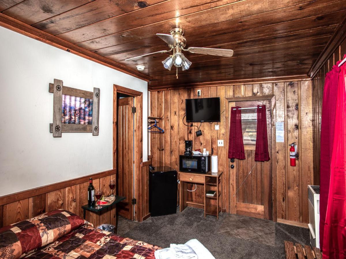 Apache Village Cabinette 15, Queen Bed, Midtown, Sleeps 2 Ruidoso Luaran gambar